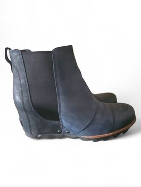 SOREL Joan of the Arctic Leather Navy Blk Hidden Wedge Chelsea Booties - Size 10